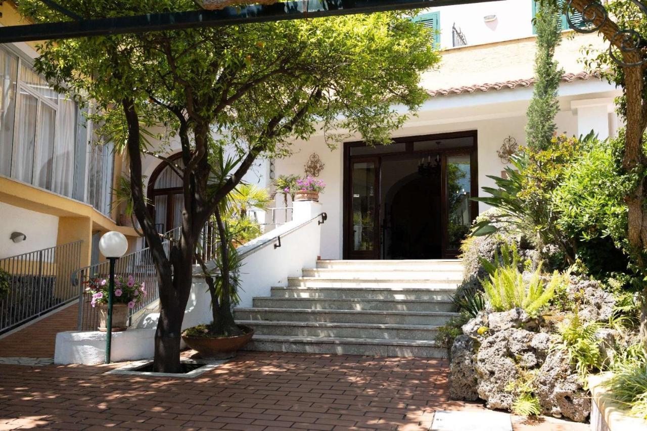 Hotel Royal Terme イスキア島 エクステリア 写真